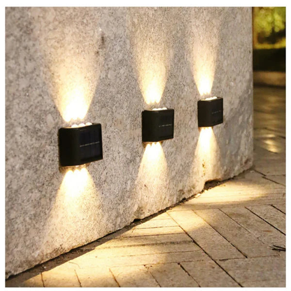 2 x 1 en Luces de Pared LED Solares
