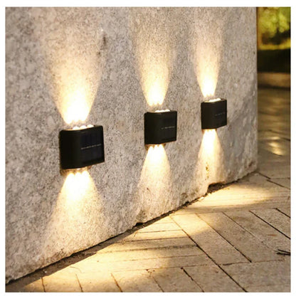 2 x 1 en Luces de Pared LED Solares