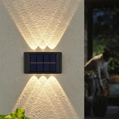 2 x 1 en Luces de Pared LED Solares